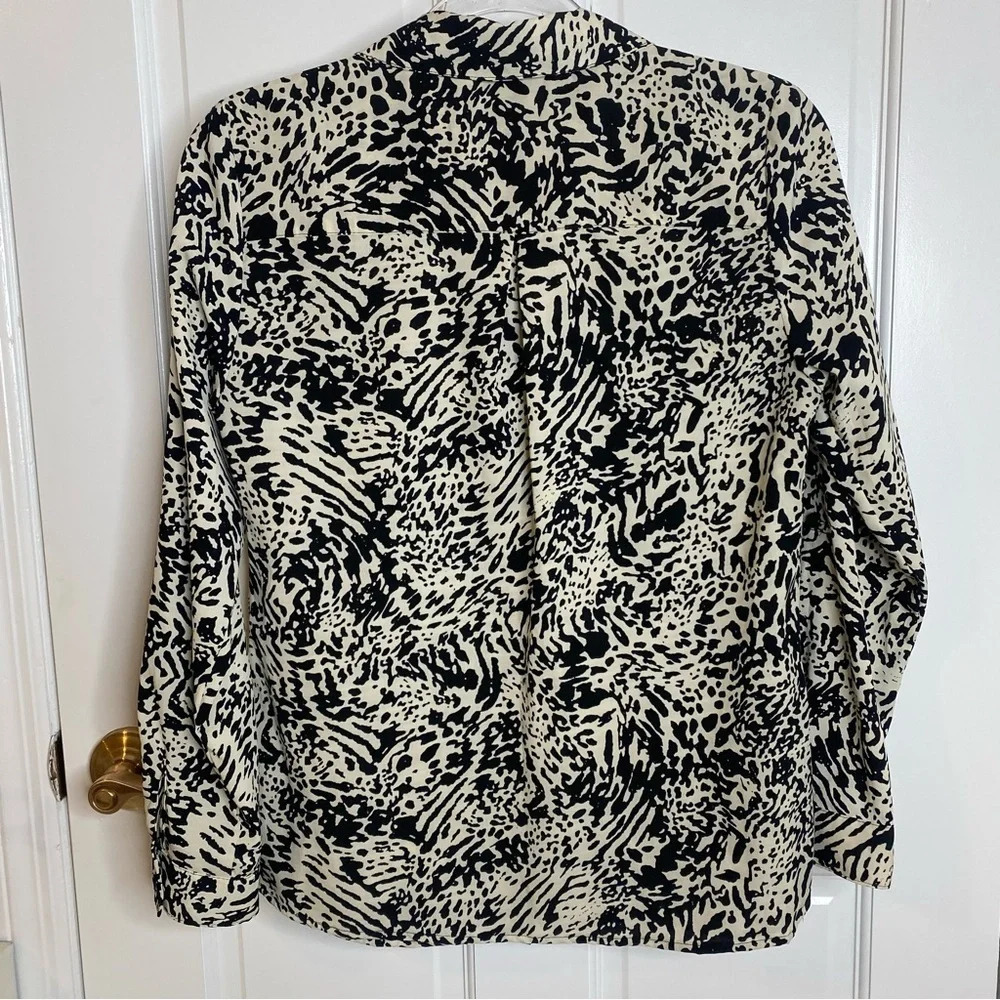 Notations Long Sleeve Collared Button Down Animal Print Black & Beige Bl…